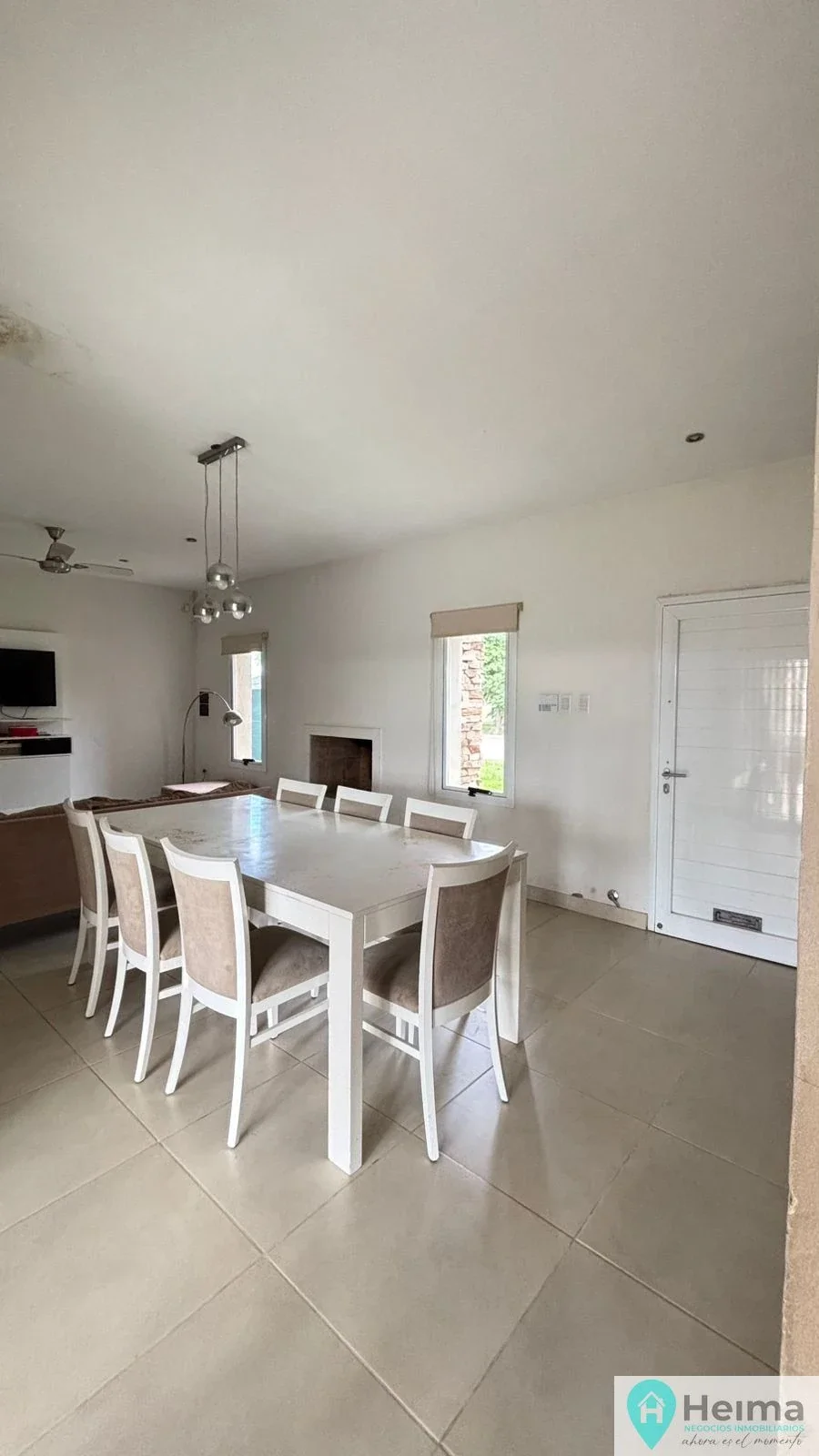 Casa en venta c/ cochera en Rafaela - Imagen 2