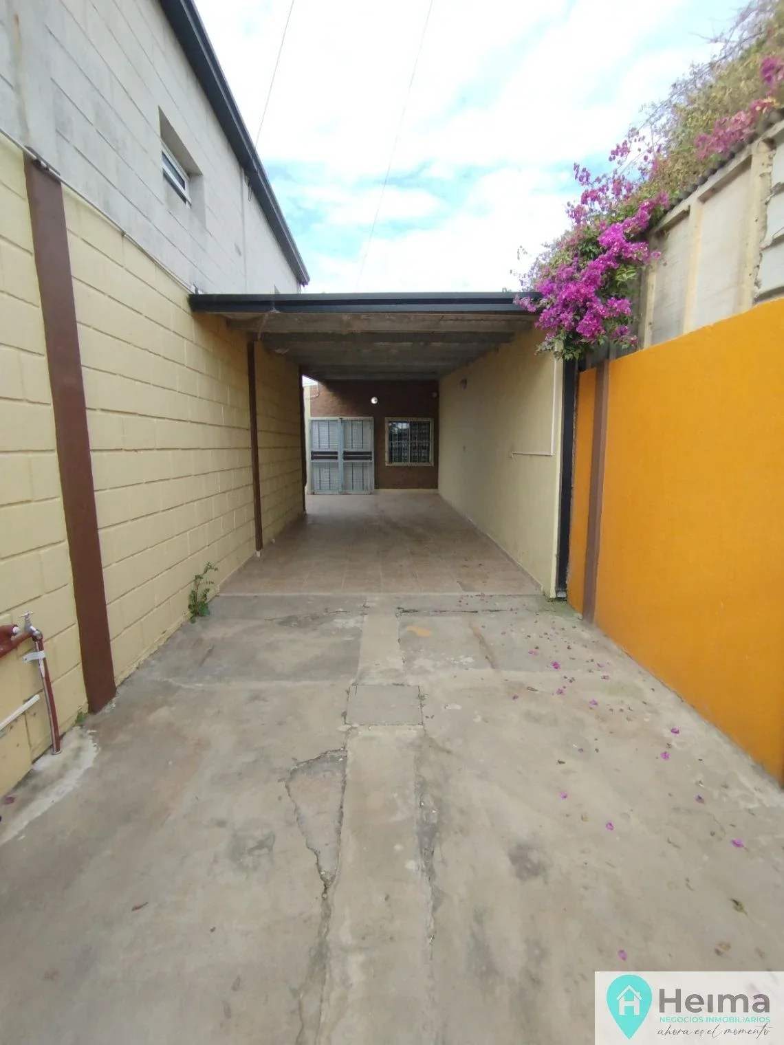 Casa en alquiler c/ cochera en Rafaela - Imagen 2