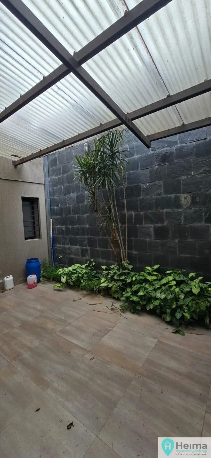 Casa en venta c/ cochera en Siete Jefes - Imagen 2