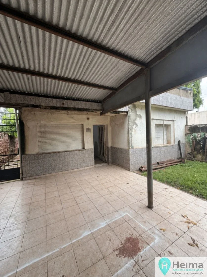 Casa en venta c/ cochera en Rafaela - Imagen 2