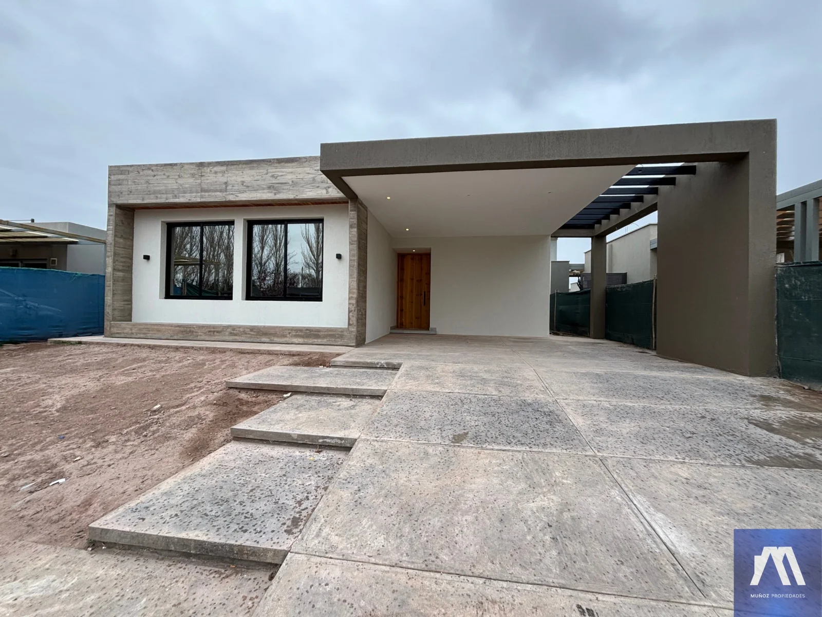 Casa en alquiler c/ cochera en Mayor Drummond - Imagen 2