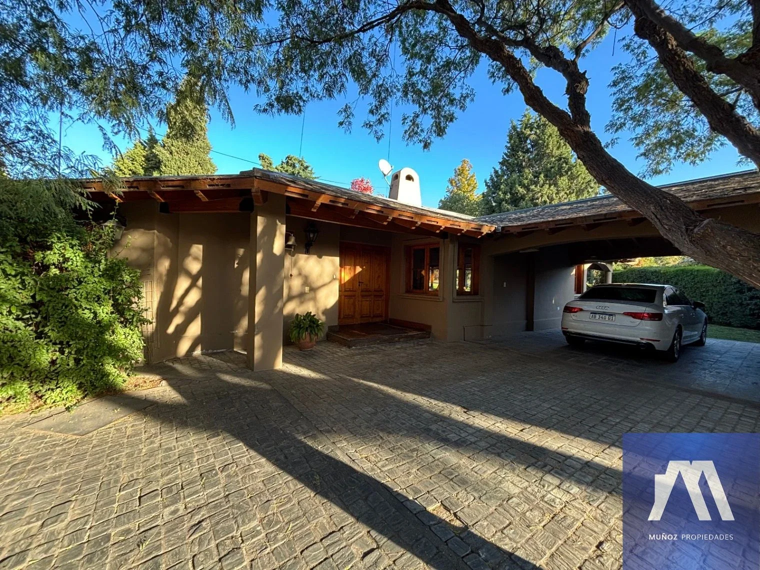 Casa en alquiler c/ cochera en San Francisco del Monte - Imagen 2