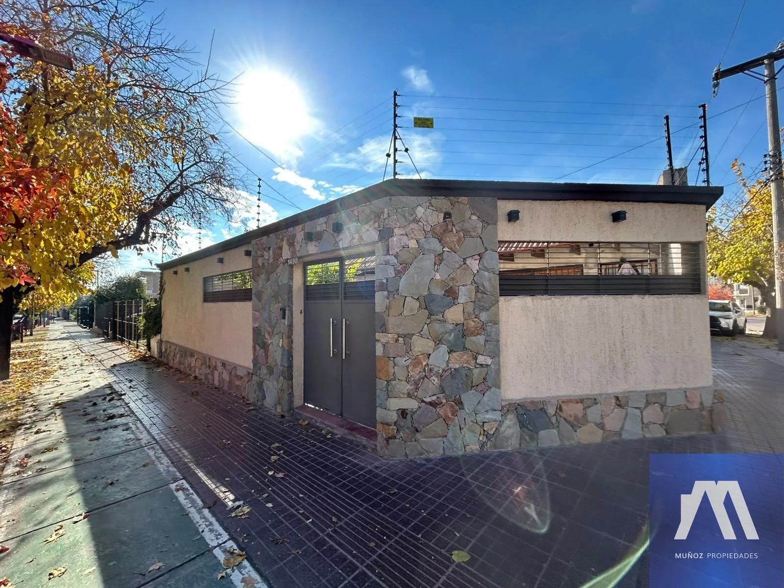 Casa en venta c/ cochera en Godoy Cruz - Imagen 2
