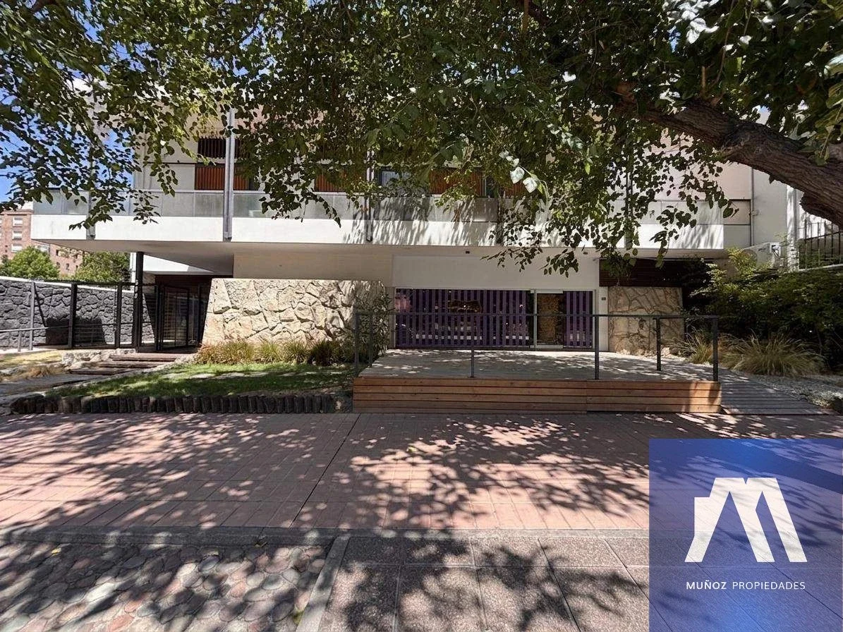 Casa en venta c/ cochera en 5.ª Sección Residencial Sur - Imagen 1