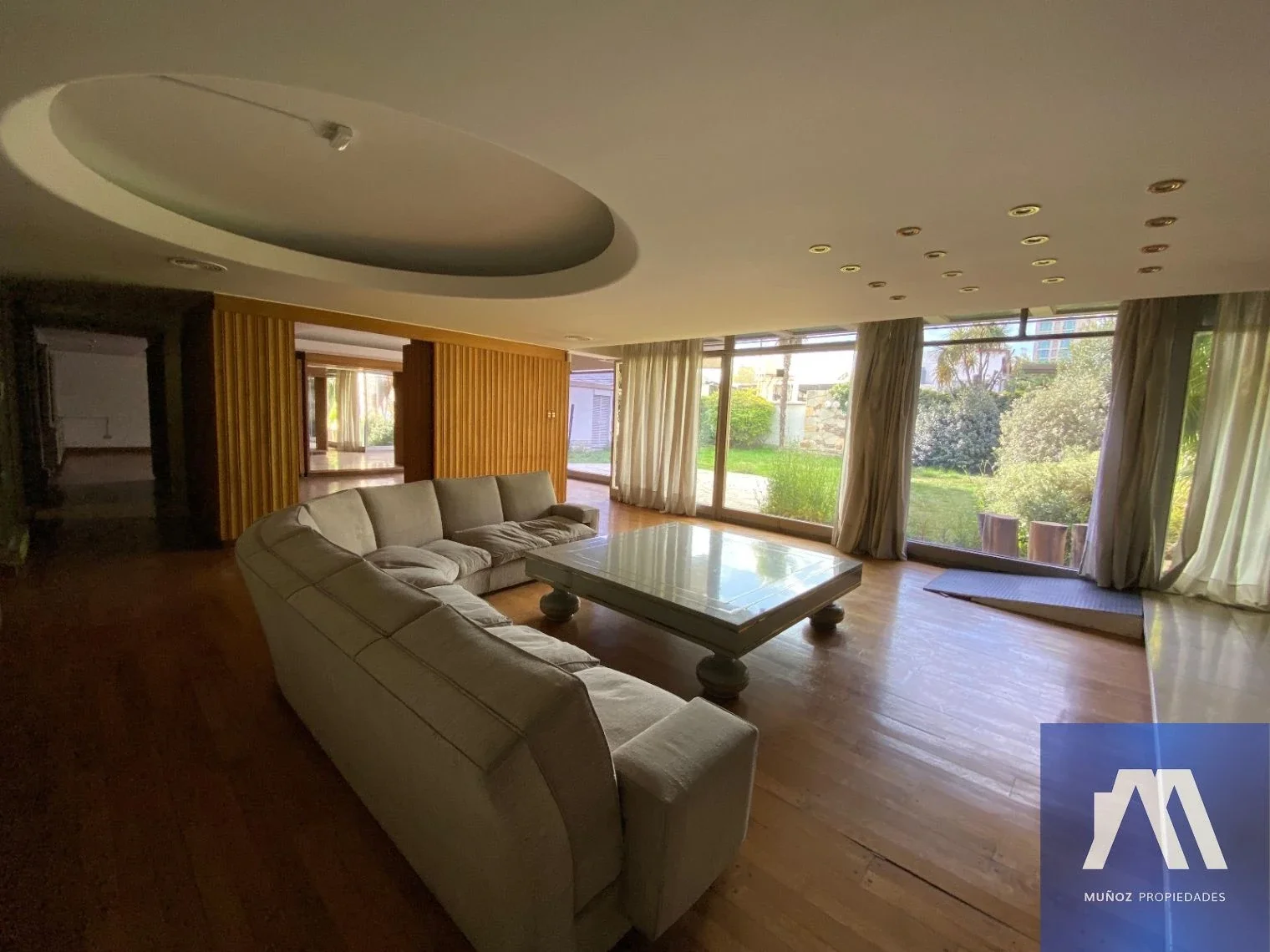 Espectacular casa de diseño en venta en Ciudad - Imagen 2