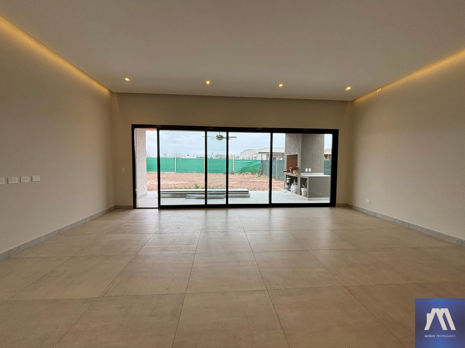 Casa en alquiler c/ cochera en Mayor Drummond - Imagen 4