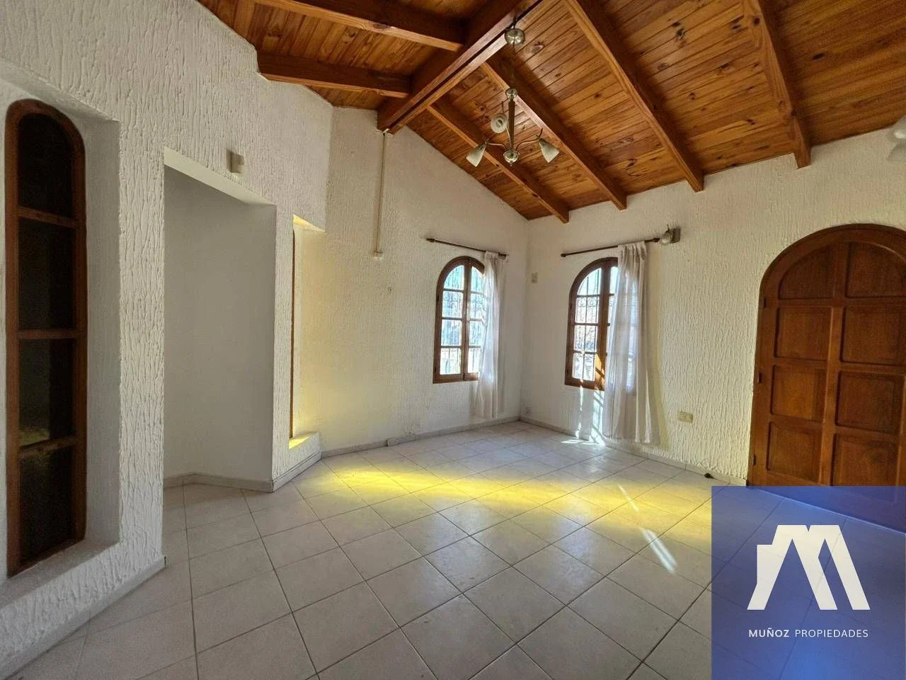 Casa en venta c/ cochera en 6.ª Sección Residencial Norte - Imagen 4
