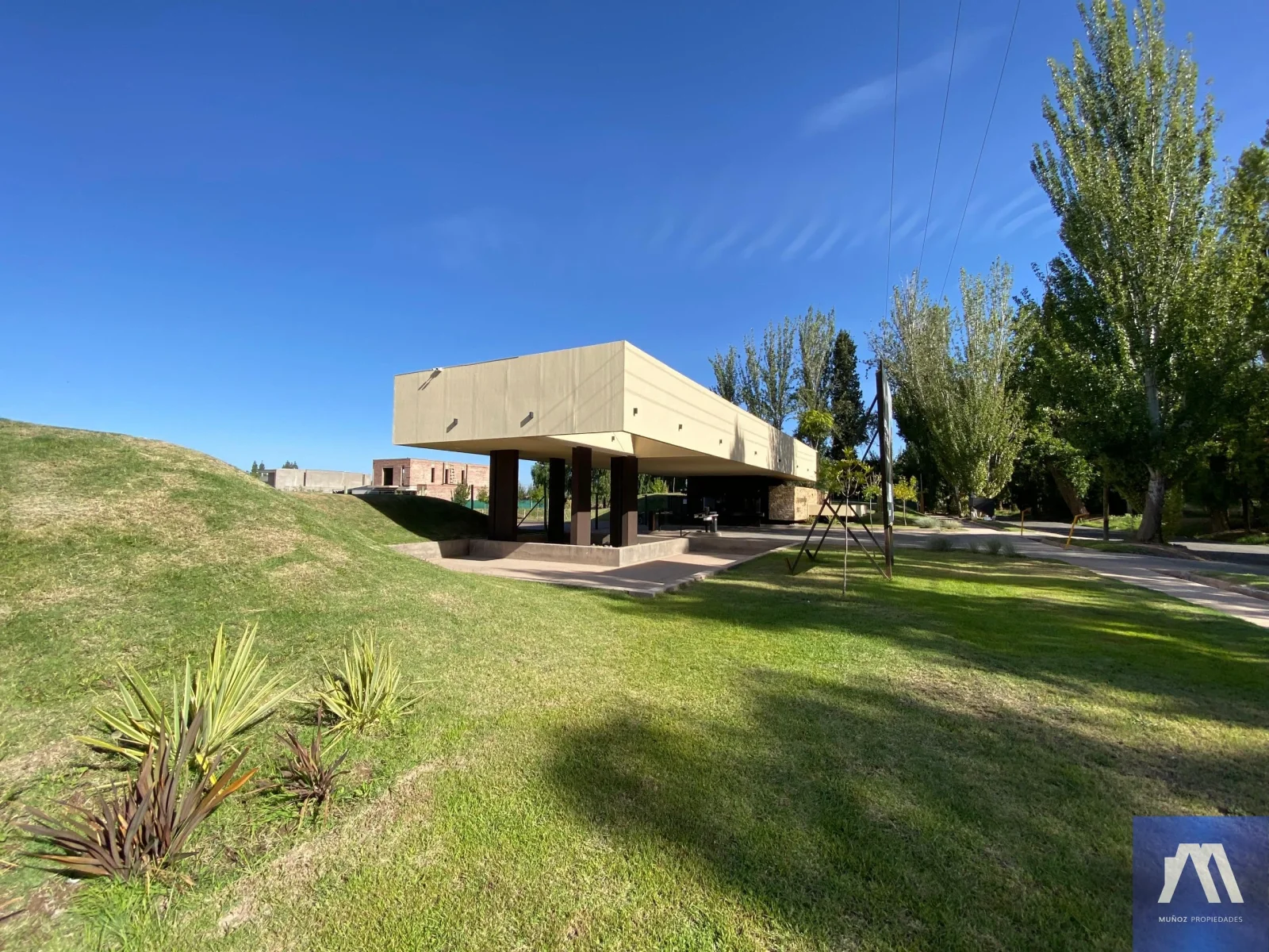 Terreno / Lote en venta de 745m2 ubicado en Mayor Drummond - Imagen 2