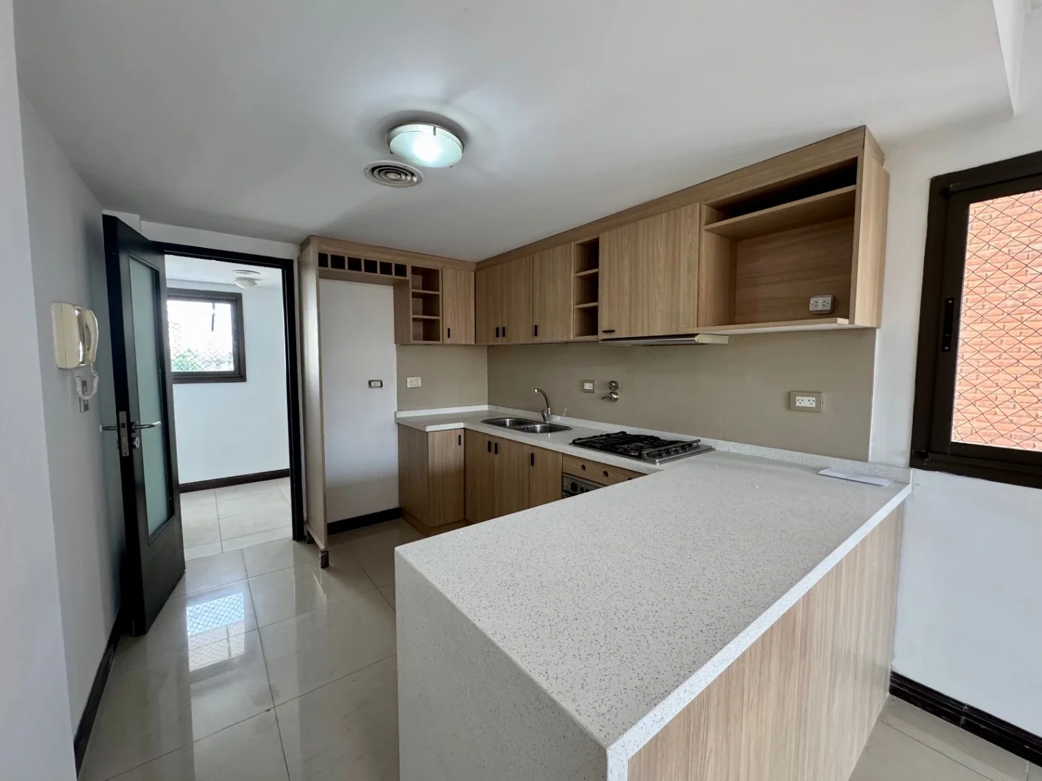 Exclusivo alquiler departamento de 3 dormitorios con cochera | Bv. Oroño 300 - Imagen 5
