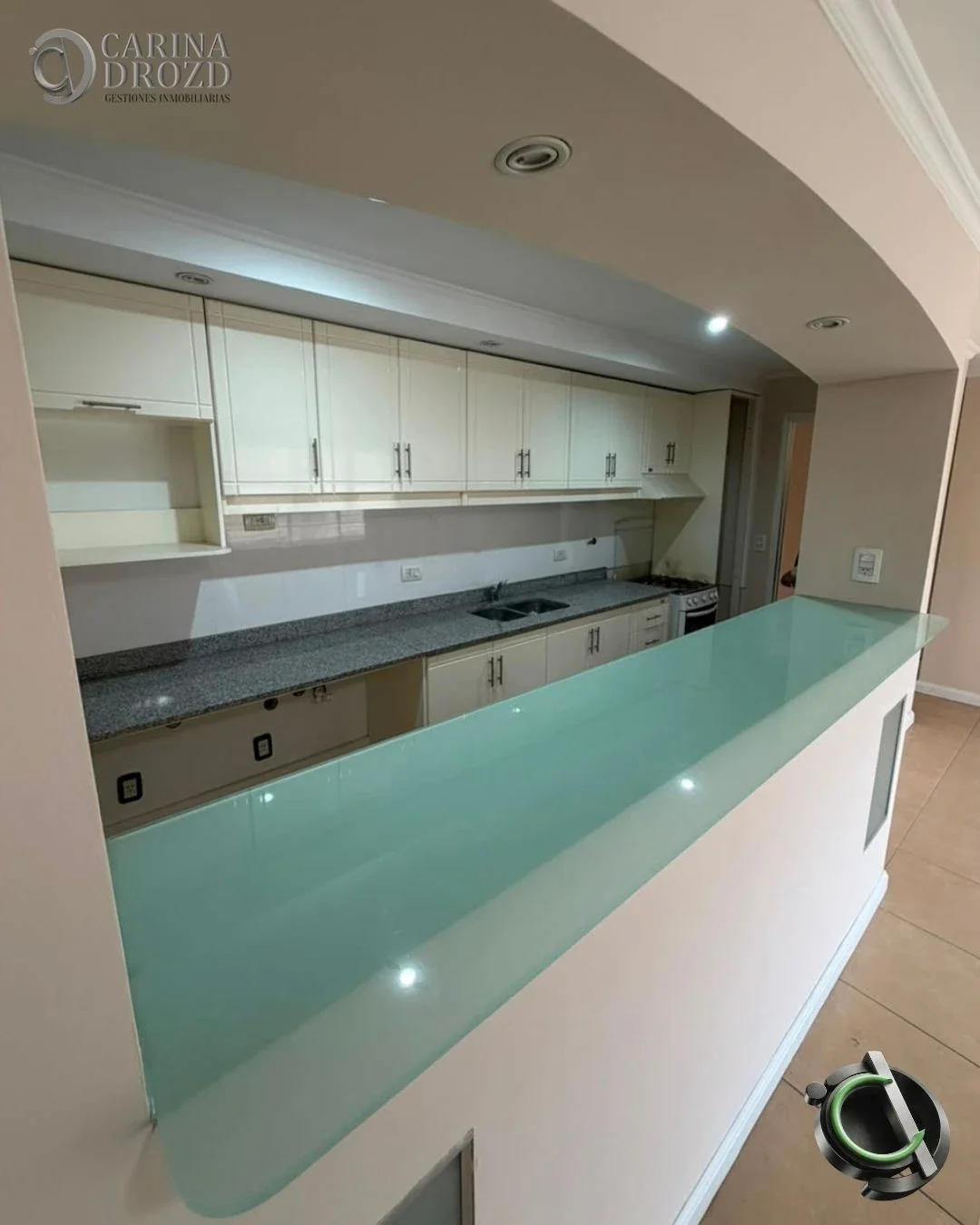 Departamento en alquiler c/ cochera en Centro - Imagen 4