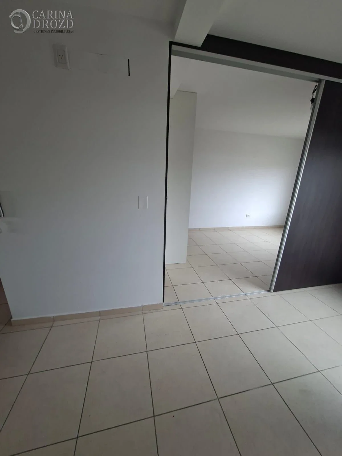 Departamento en alquiler c/ cochera en Godoy Cruz - Imagen 4