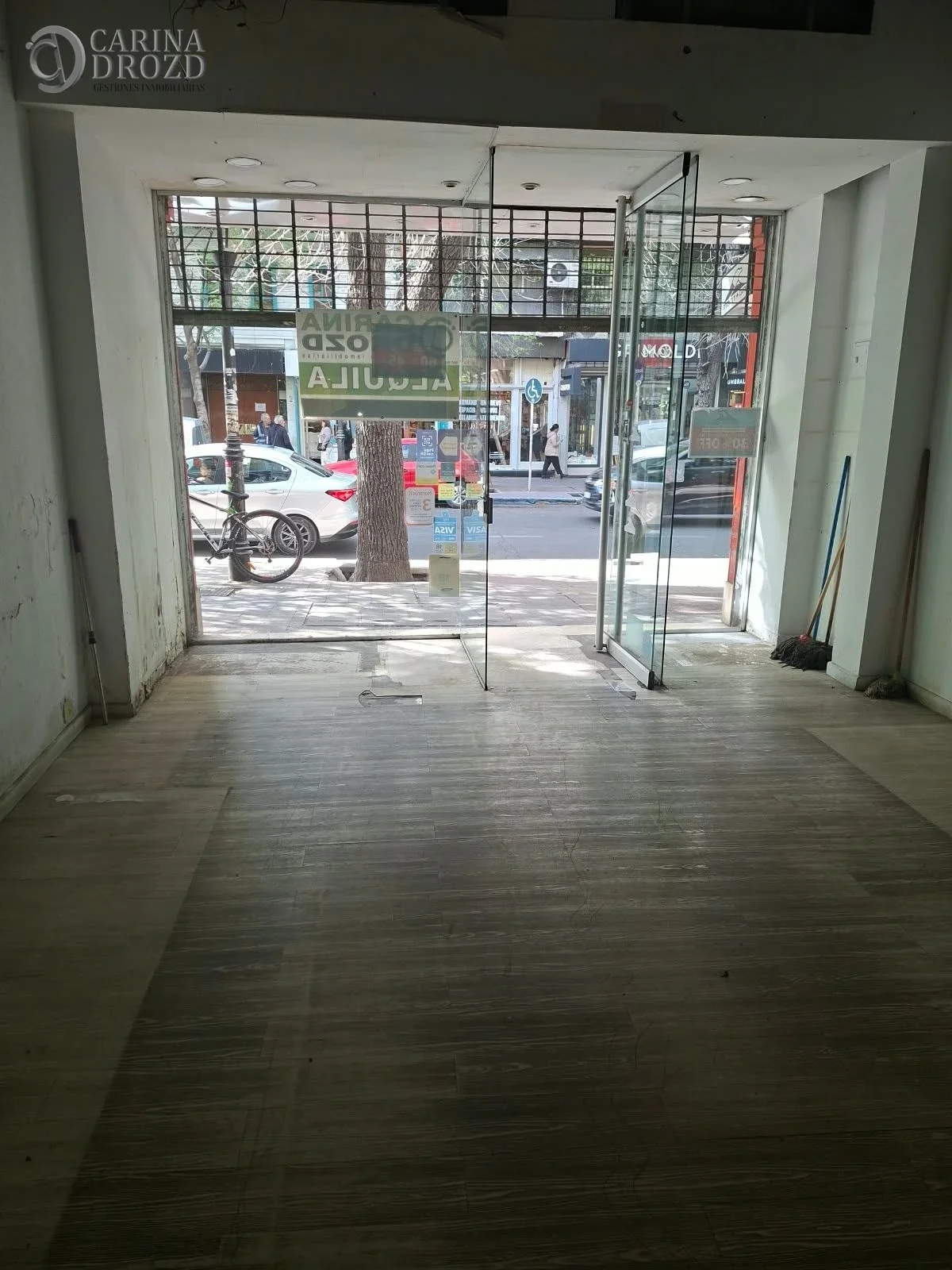 Local comercial en alquiler ubicado en Centro - Imagen 2