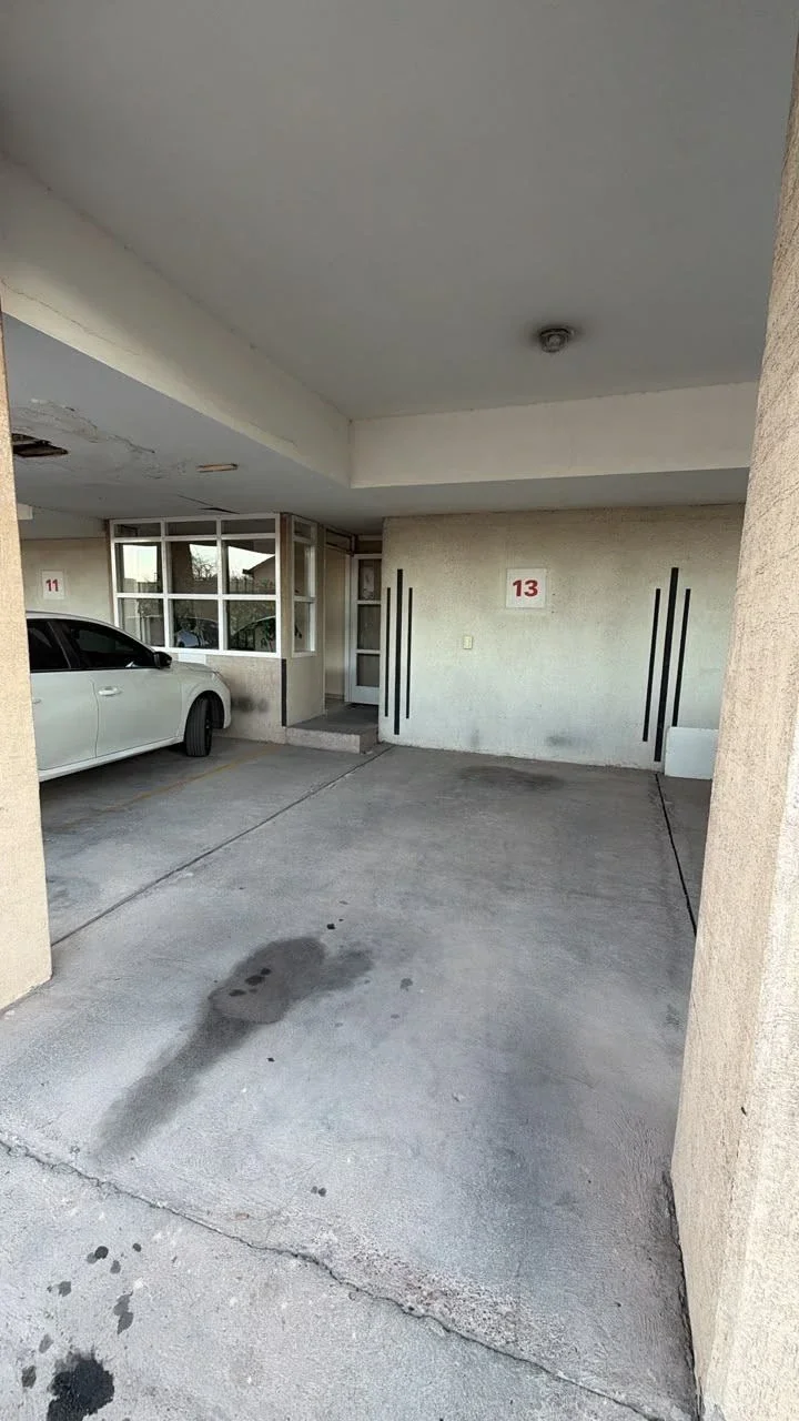 Departamento en alquiler c/ cochera en Godoy Cruz - Imagen 2