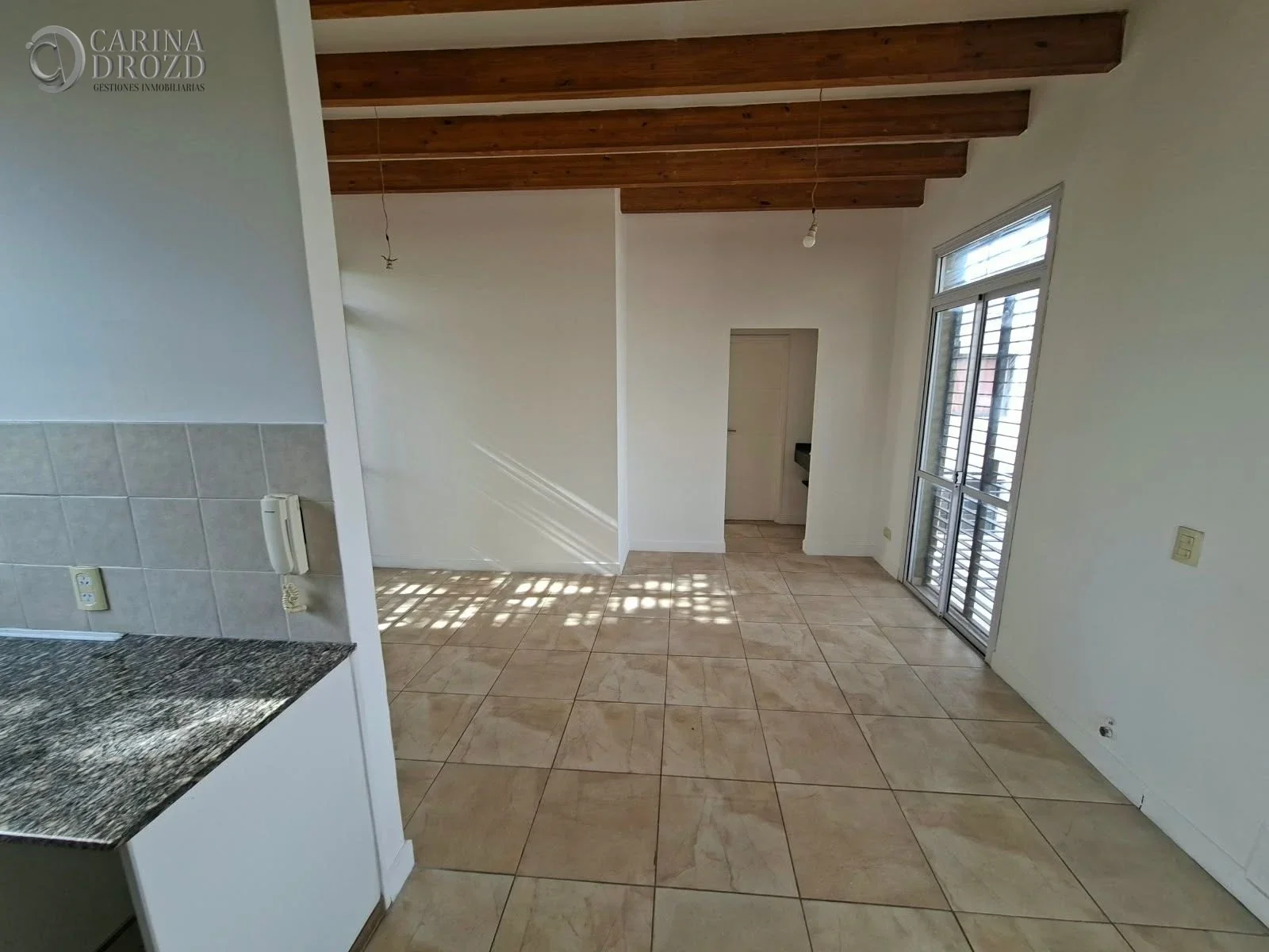 Departamento en alquiler c/ cochera en Godoy Cruz - Imagen 4