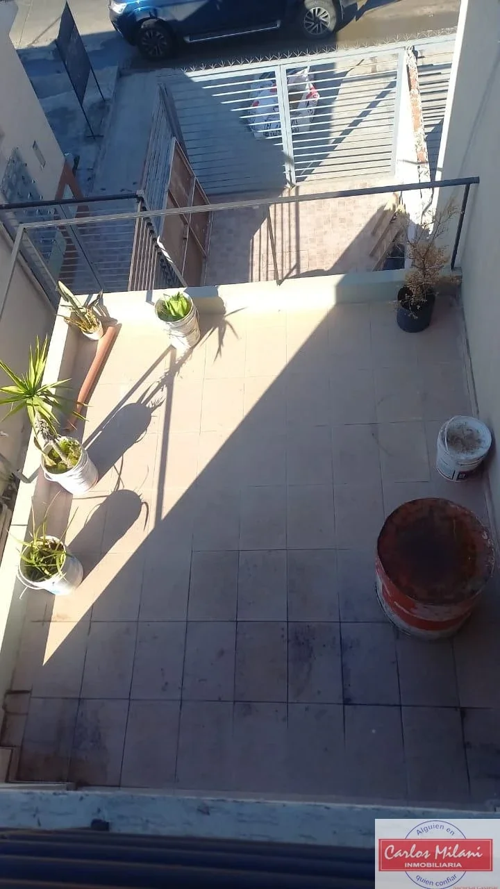 Dúplex en alquiler en Castelar - Imagen 4