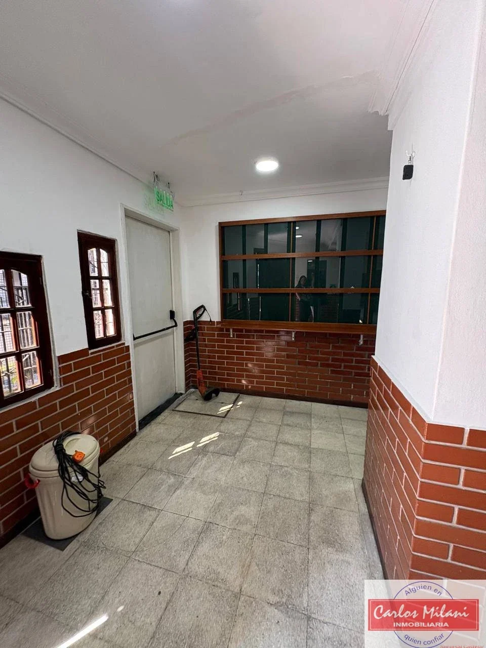 Local comercial en alquiler ubicado en Isidro Casanova - Imagen 4