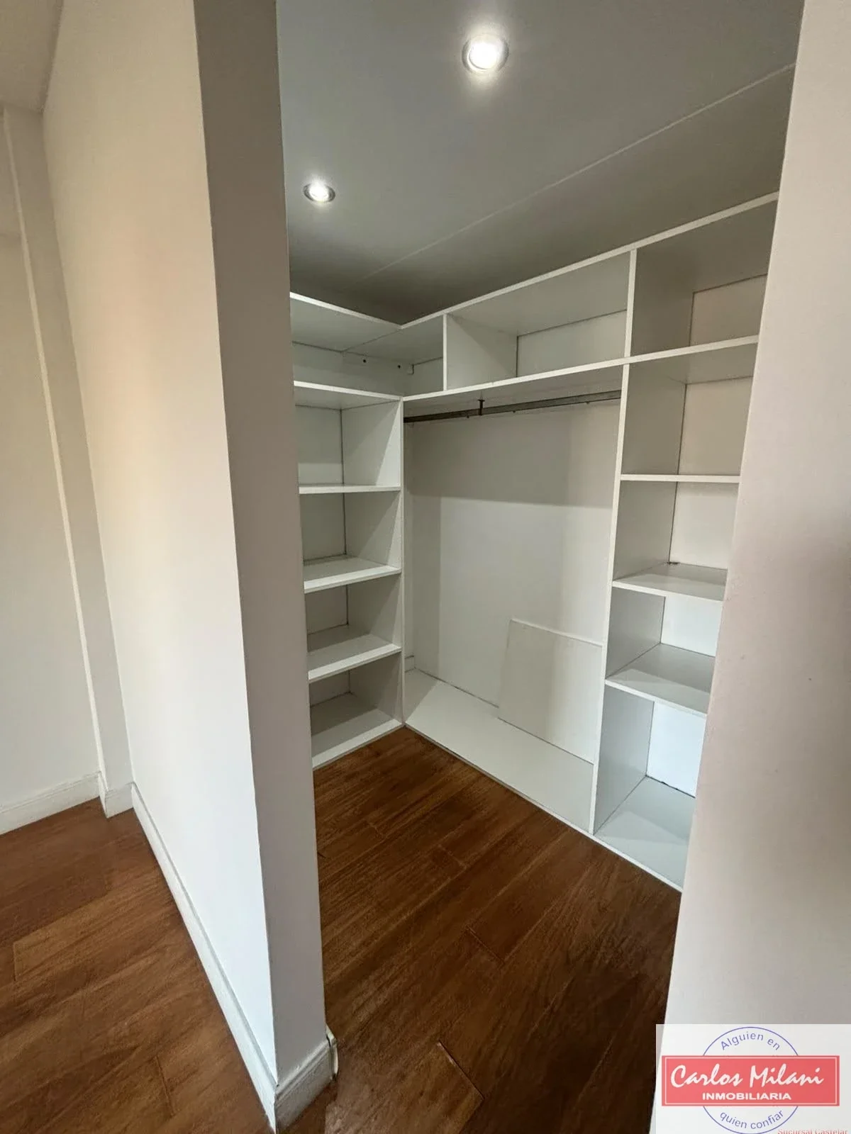 Departamento en alquiler 2 ambientes con 2 baños en Castelar - Imagen 5