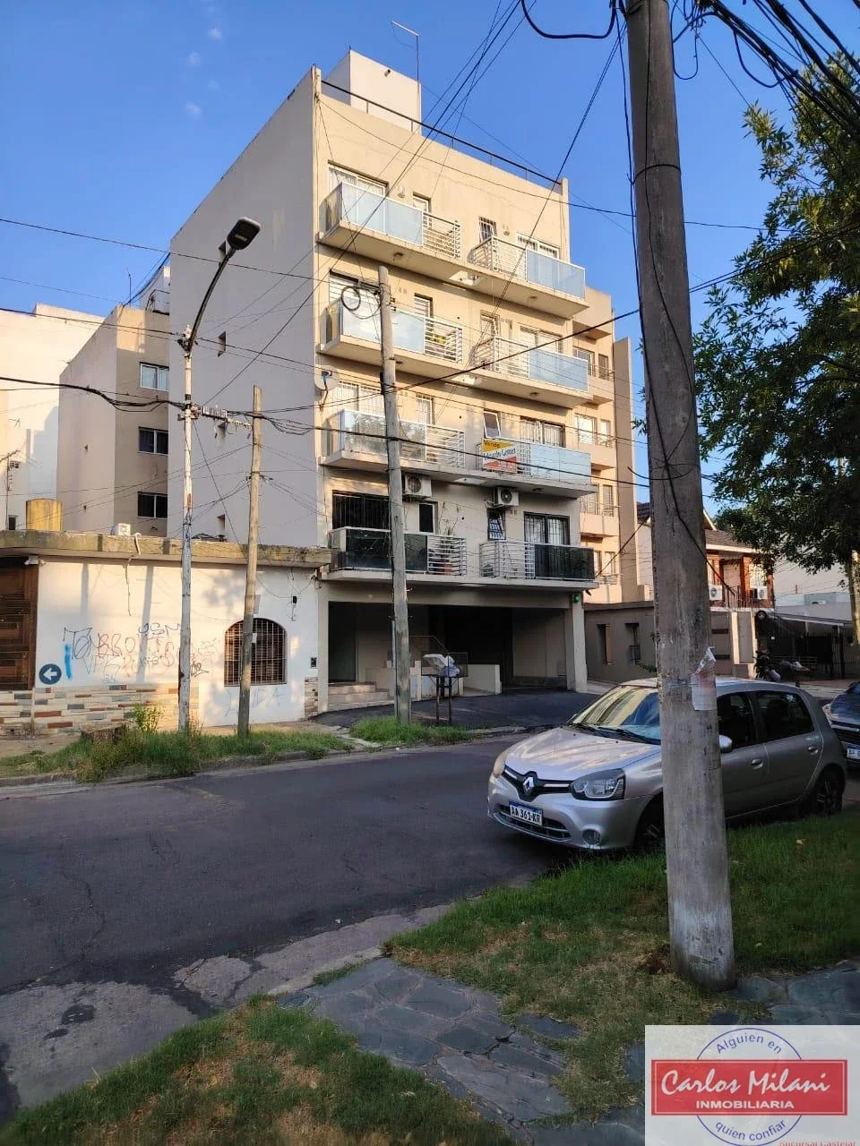 Departamento en venta c/ cochera en Morón - Imagen 1