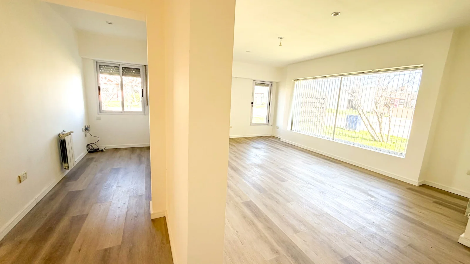 Casa en venta c/ cochera en Las Acacias - Imagen 2