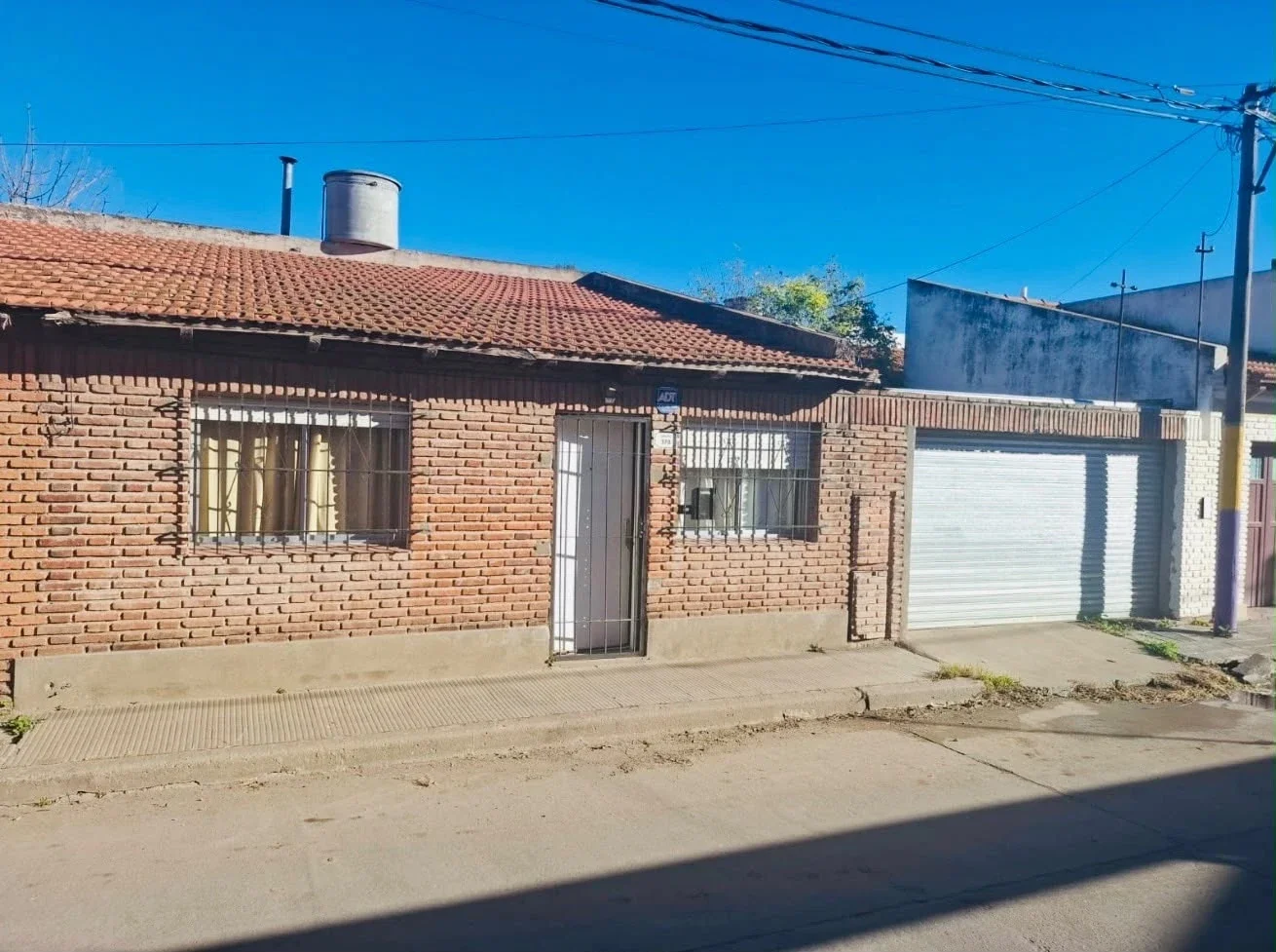 Casa en venta c/ cochera en Tiro Federal - Imagen 1