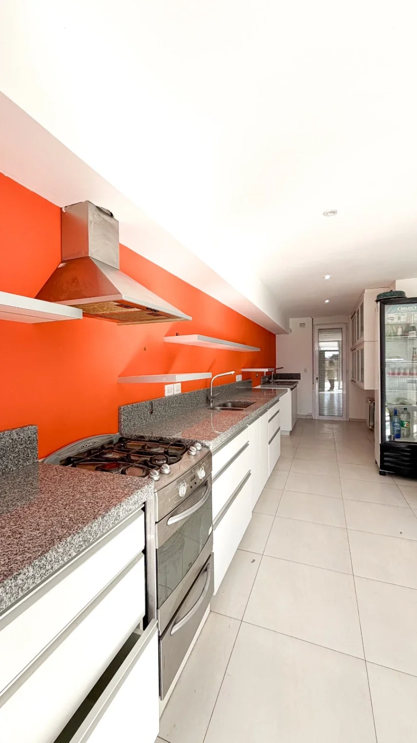 Casa en venta c/ cochera en Los Horneros - Imagen 4