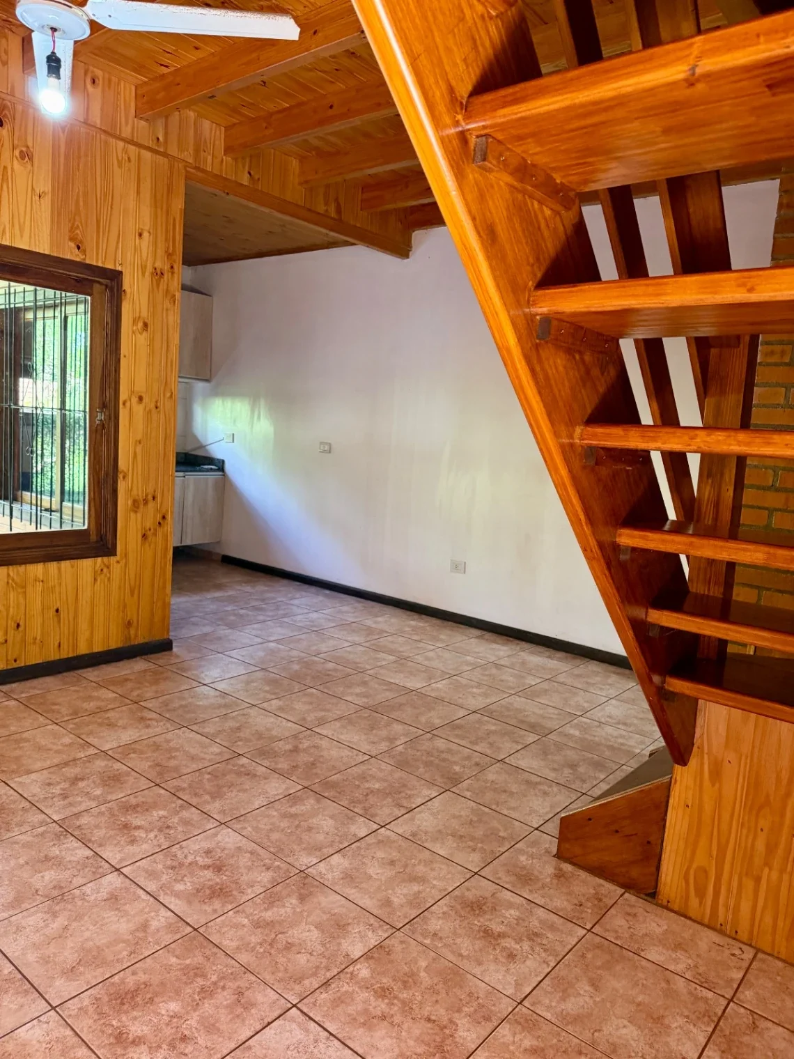 Duplex de dos dormitorios en KM 10 con Aires Acondicionados - Imagen 4