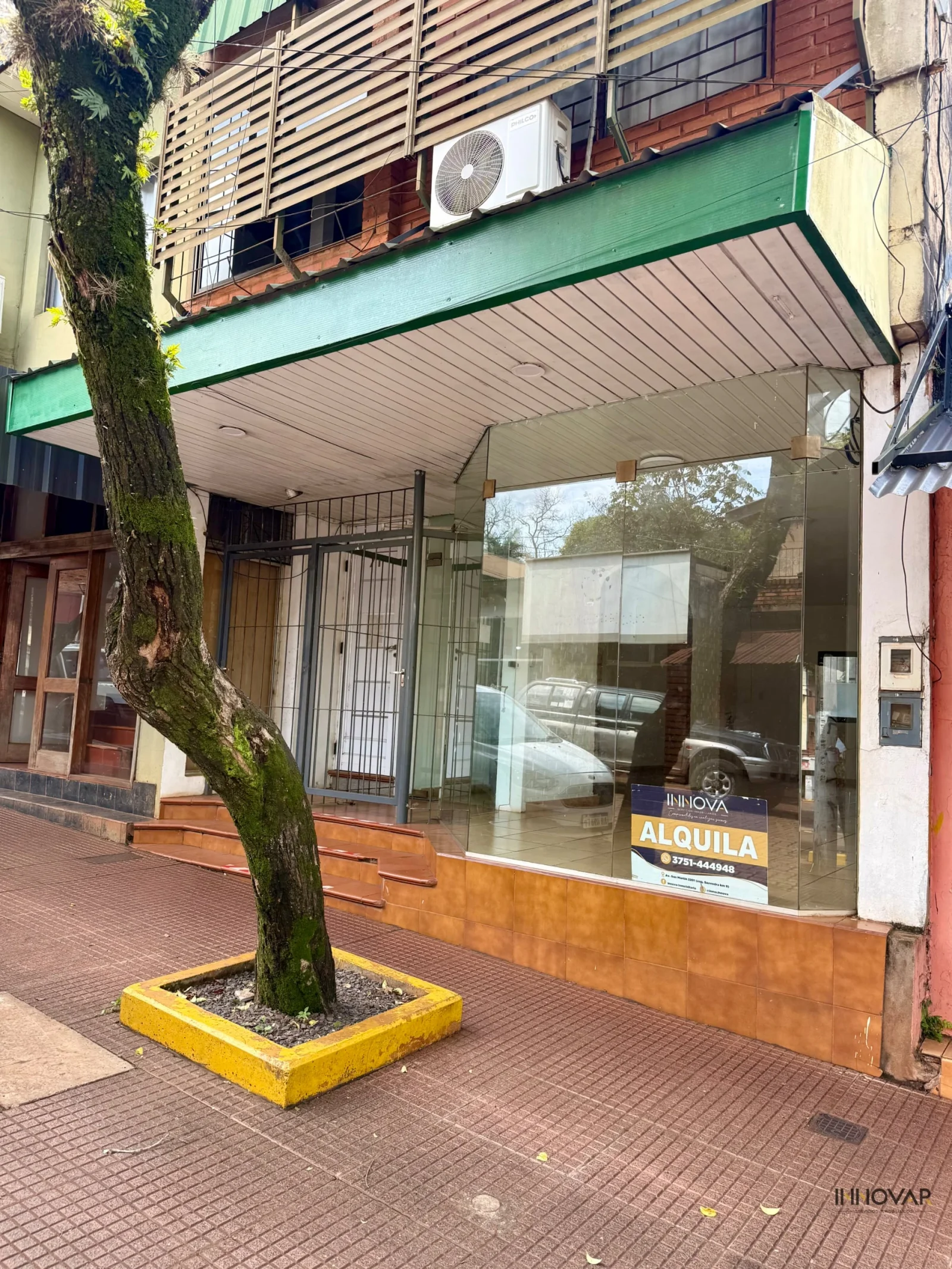 Local comercial céntrico - Imagen 1