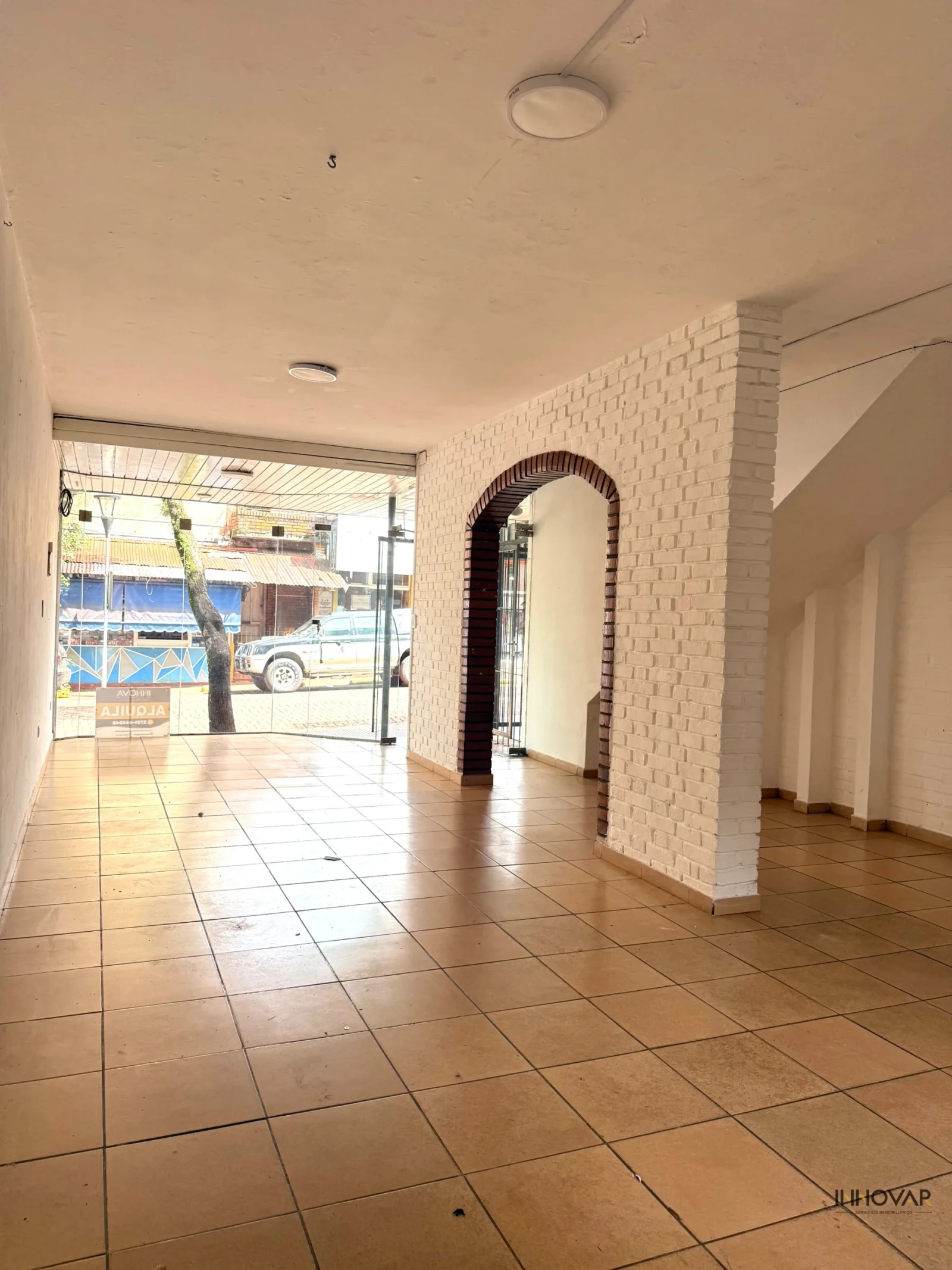 Local comercial céntrico - Imagen 4