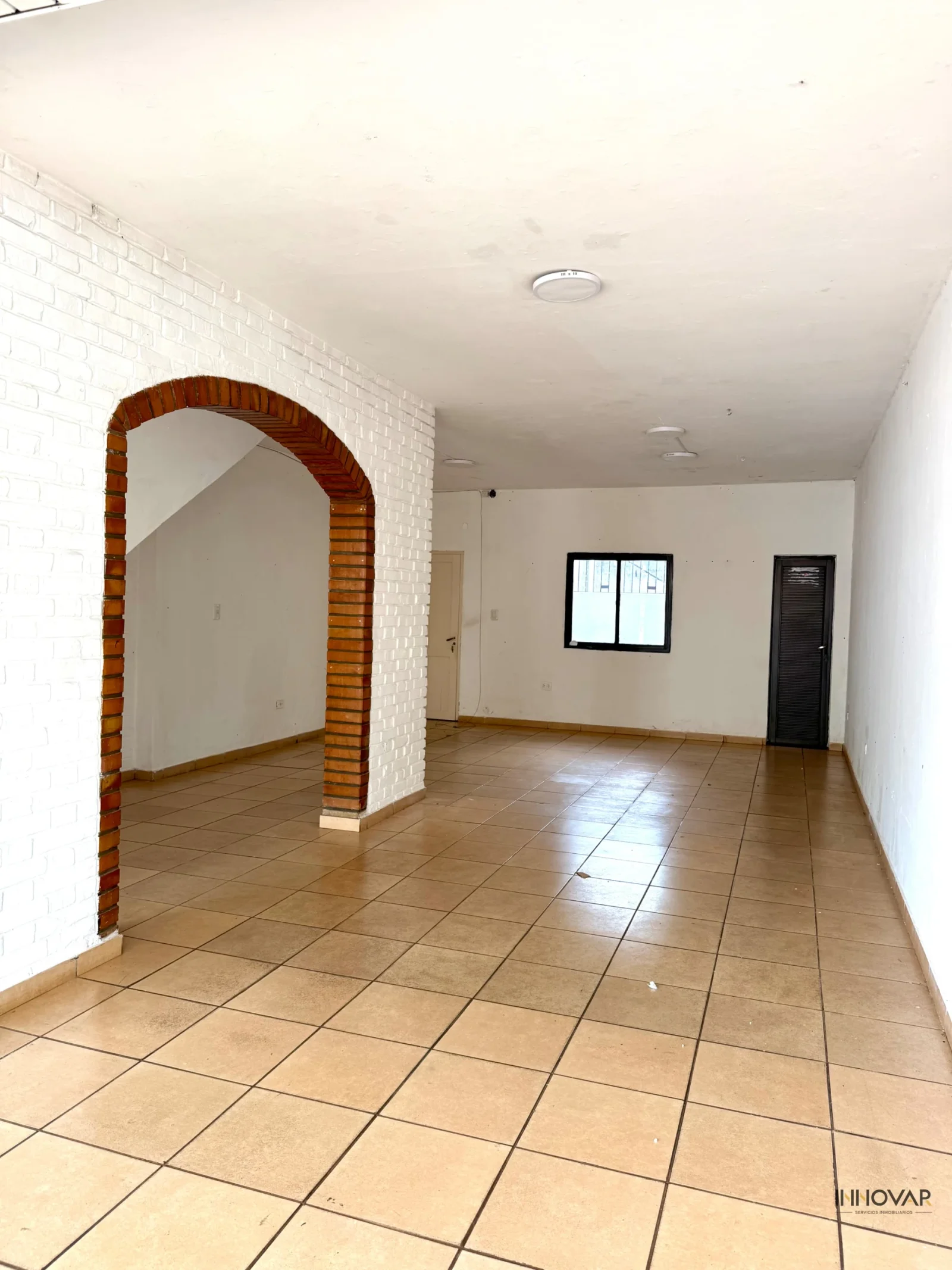 Local comercial céntrico - Imagen 3