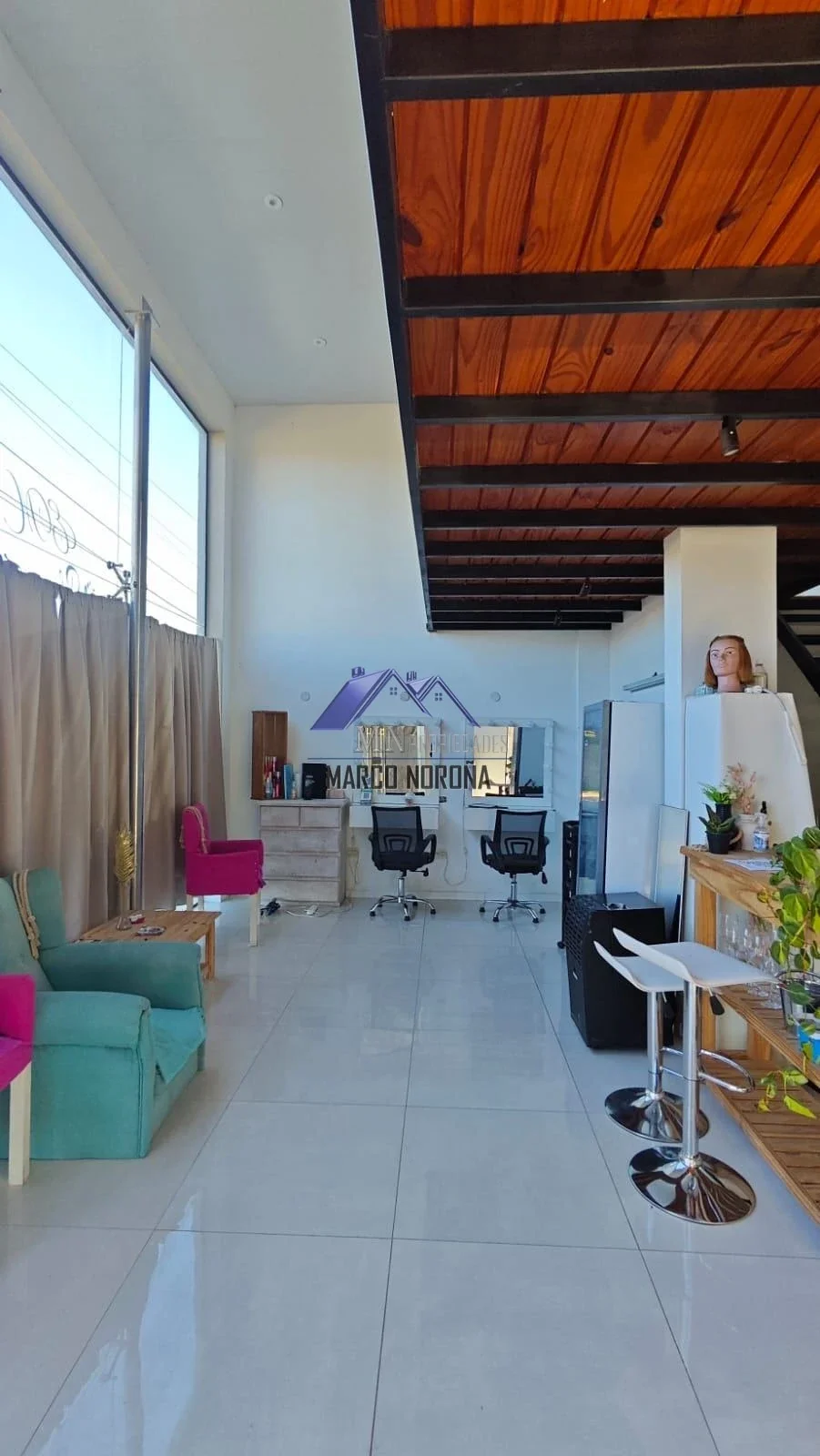 Local comercial sobre 659 y 21 en Alquiler ubicado en Villa Parque Sicardi - Imagen 2