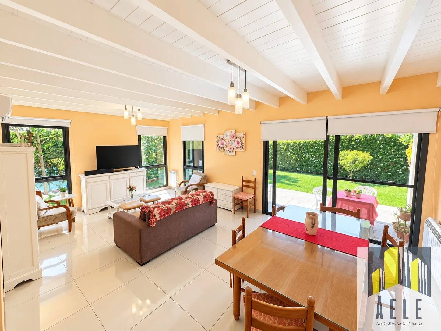 Casa en venta c/ cochera en Luzuriaga - Imagen 5