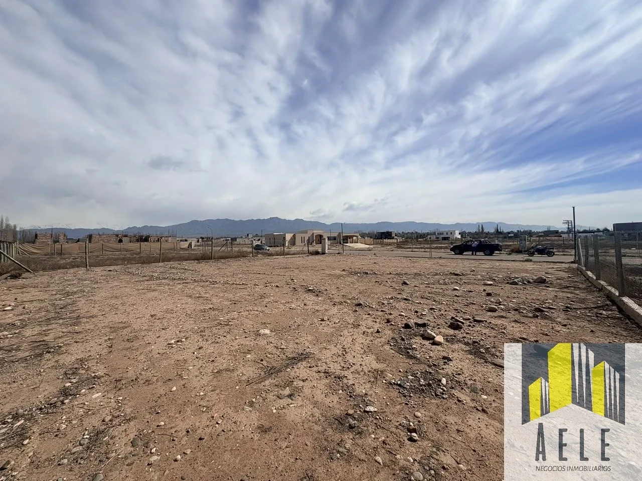 LOTE EN TERRAZAS PARK VISTALBA -549 MTS - MENDOZA - Imagen 4