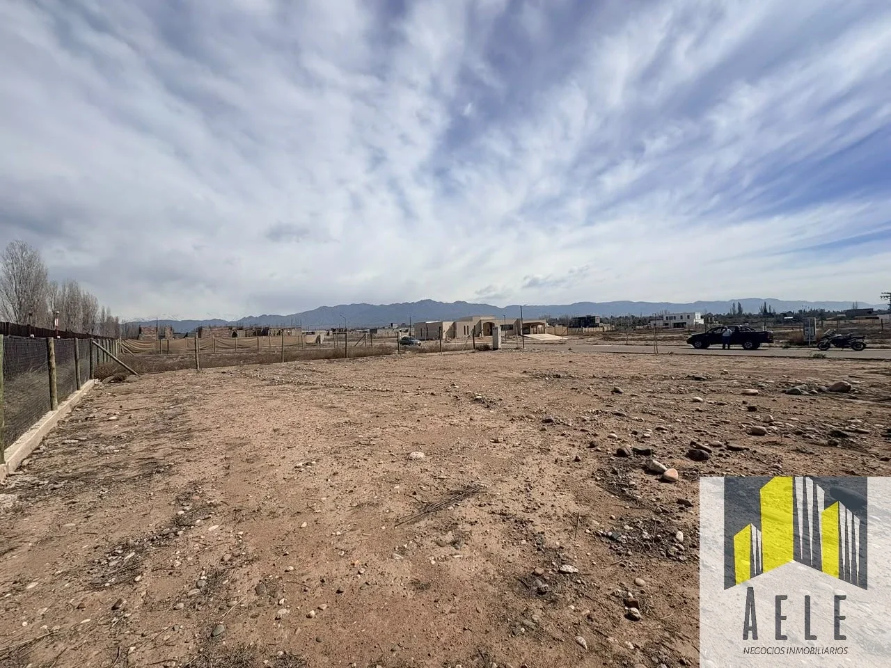 LOTE EN TERRAZAS PARK VISTALBA -549 MTS - MENDOZA - Imagen 5