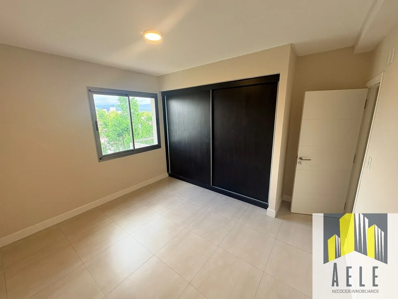 Departamento en alquiler c/ cochera doble  en Godoy Cruz - Imagen 5