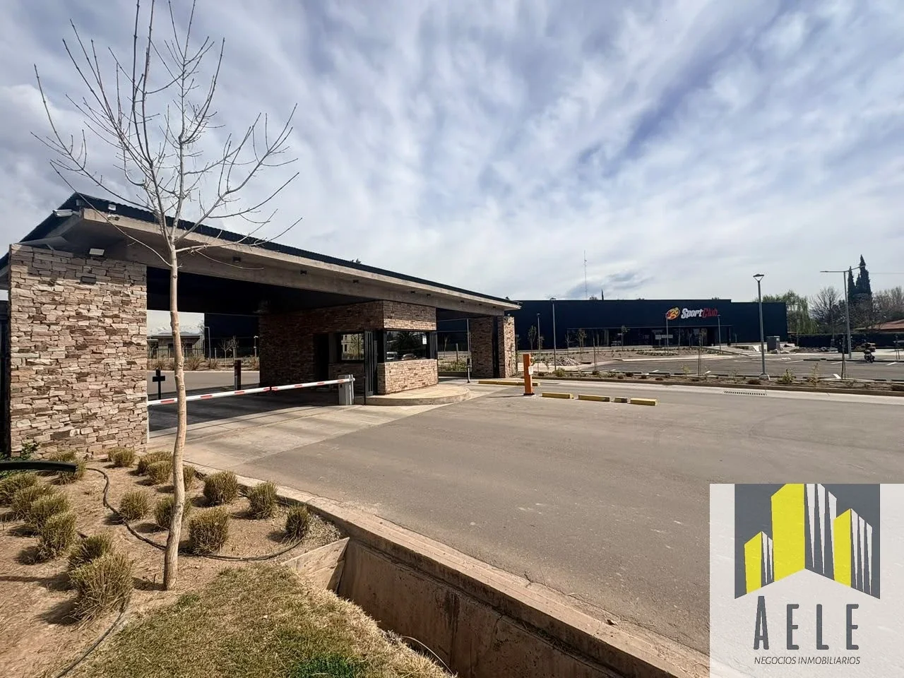 LOTE EN TERRAZAS PARK VISTALBA -549 MTS - MENDOZA - Imagen 2
