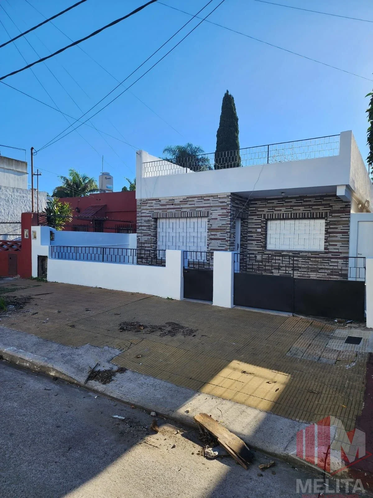Casa en alquiler c/ cochera en Ciudad Madero - Imagen 1