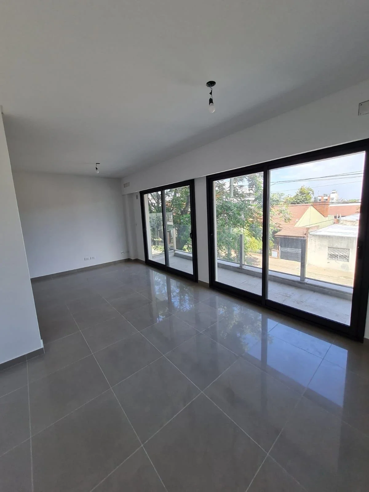 Departamento en alquiler de 1 dormitorio en Tapiales - Imagen 3