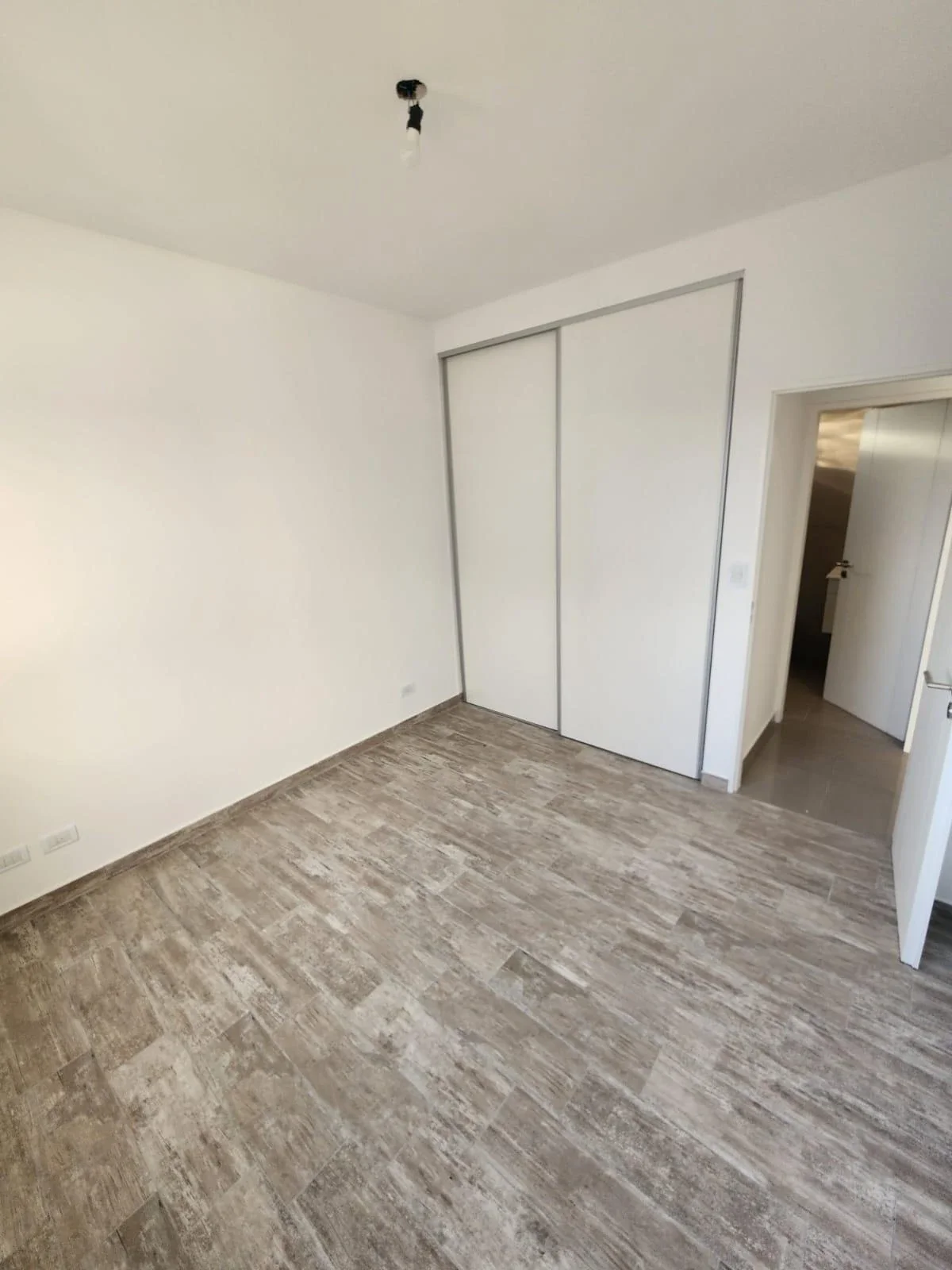 Departamento en alquiler de 1 dormitorio en Tapiales - Imagen 5