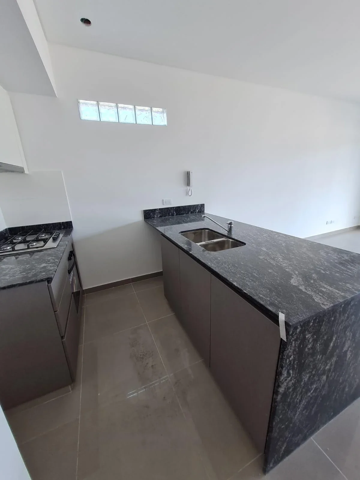 Departamento en alquiler de 1 dormitorio en Tapiales - Imagen 2