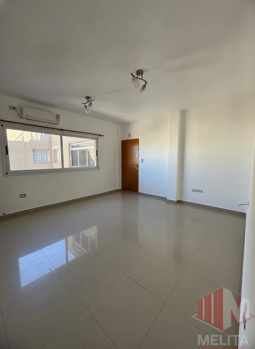 Departamento en alquiler en Tapiales - Imagen 1
