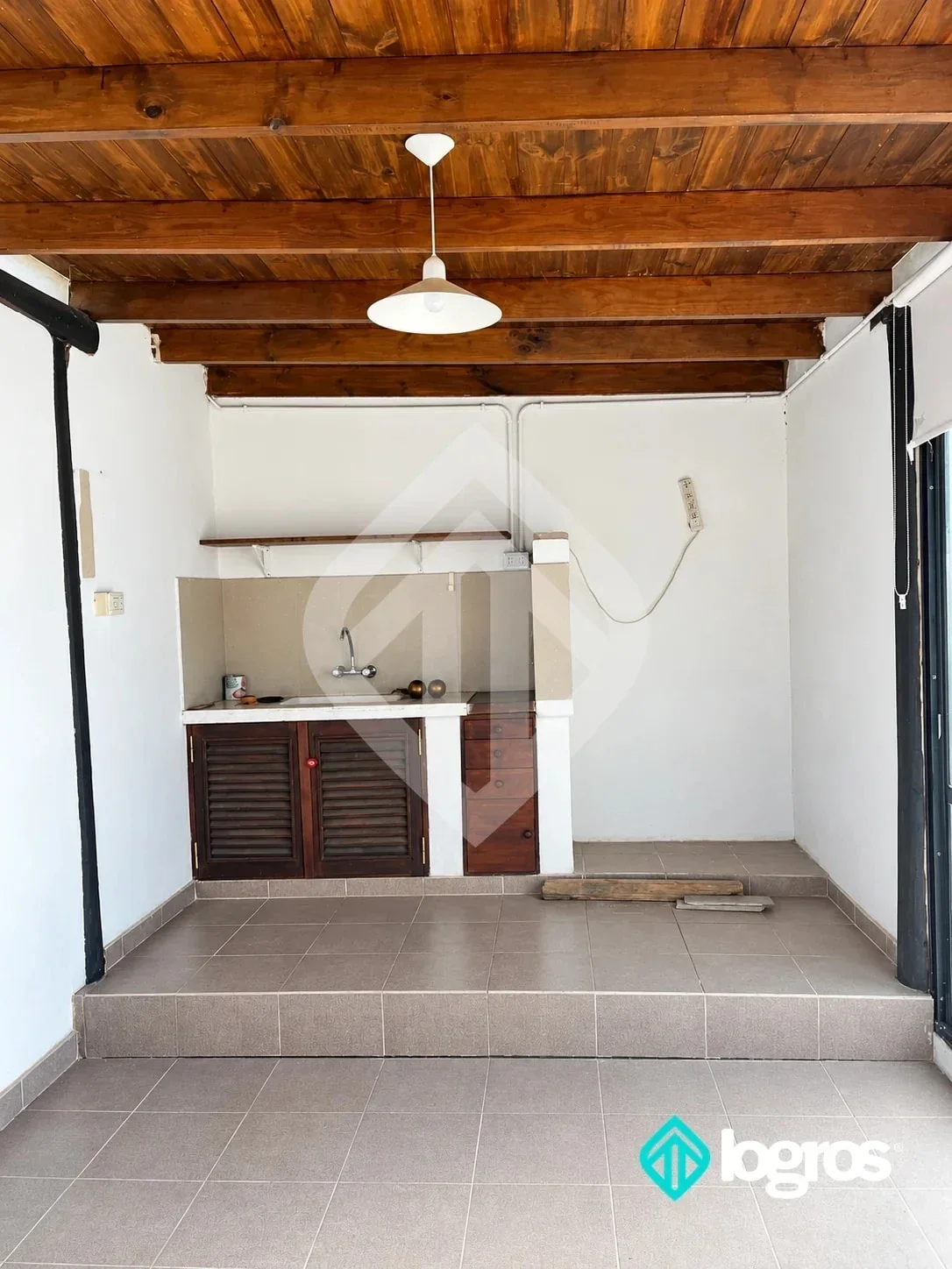 Casa en venta con cochera en La Almudena - Imagen 5