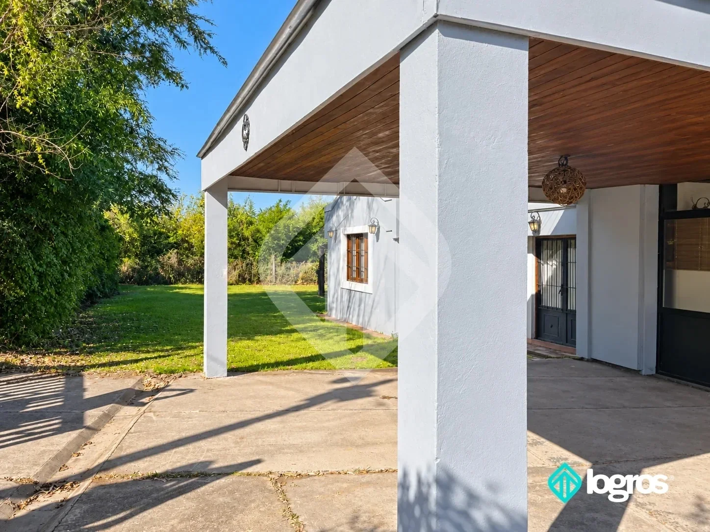 Casa en venta con cochera en La Almudena - Imagen 2