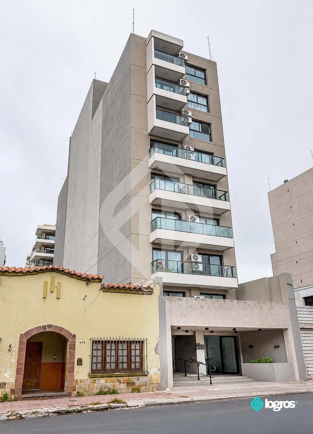 Departamento en venta 2 dormitorios contrafrente | Centro - Imagen 1