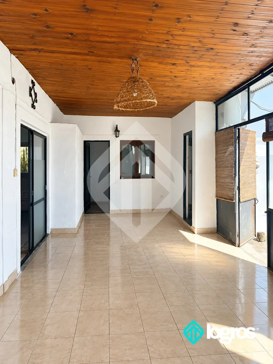 Casa en venta con cochera en La Almudena - Imagen 4