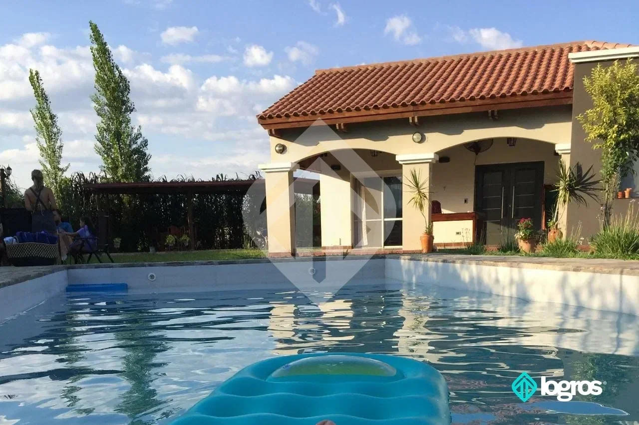 Casa en alquiler barrio privado Santa Apolonia | Cerrillos - Imagen 1