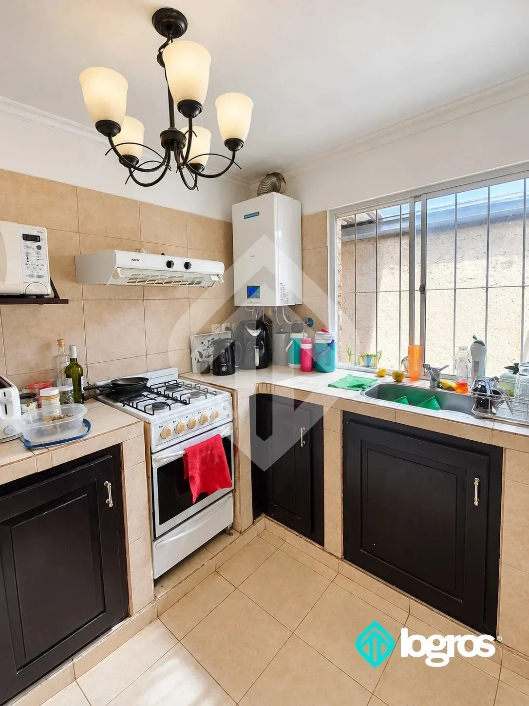 Casa en venta de 3 dormitorios con cochera en La Almudena - Imagen 3