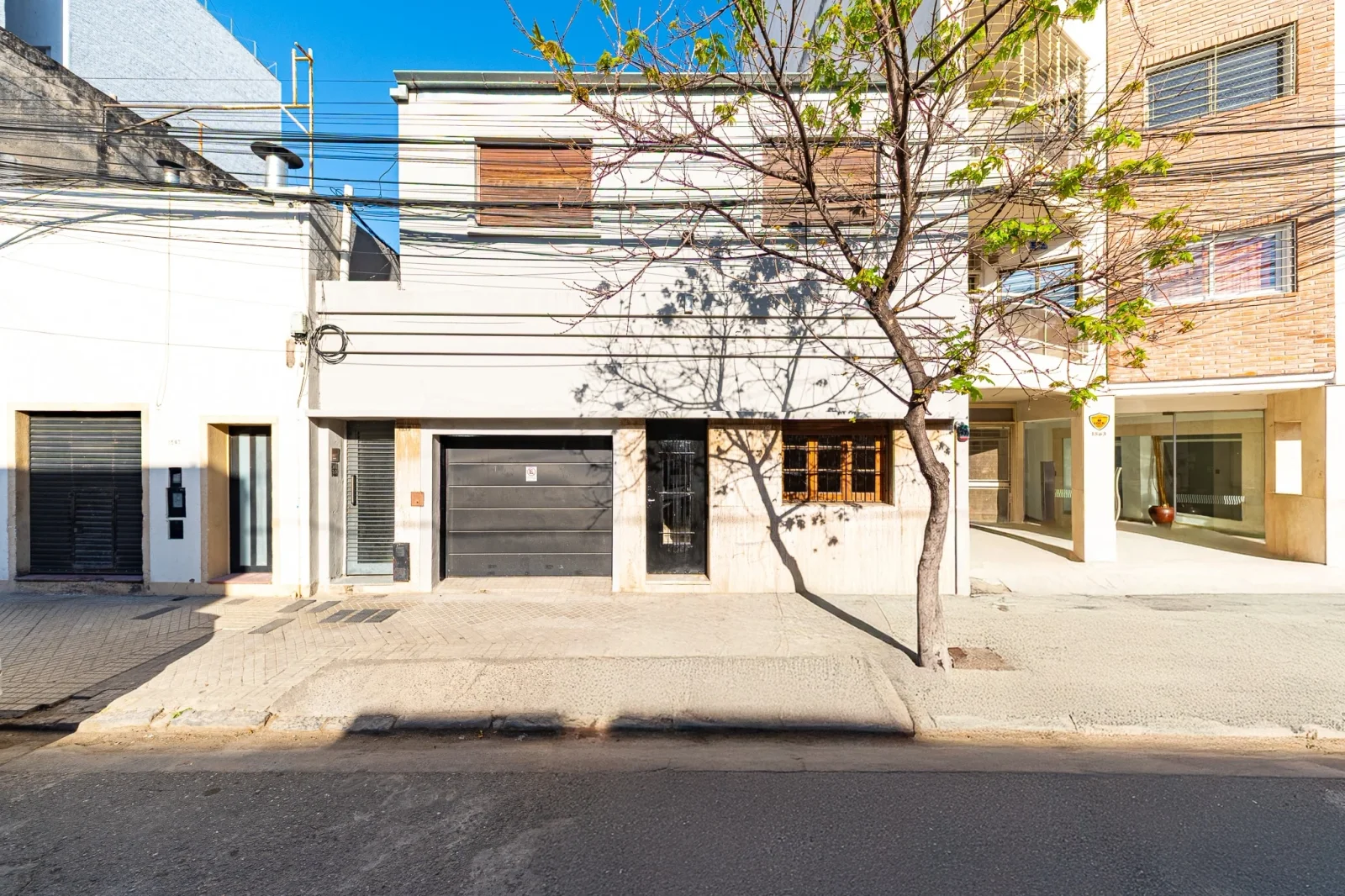 Casa 3 dormitorios en venta c/ cochera en Centro - Imagen 1