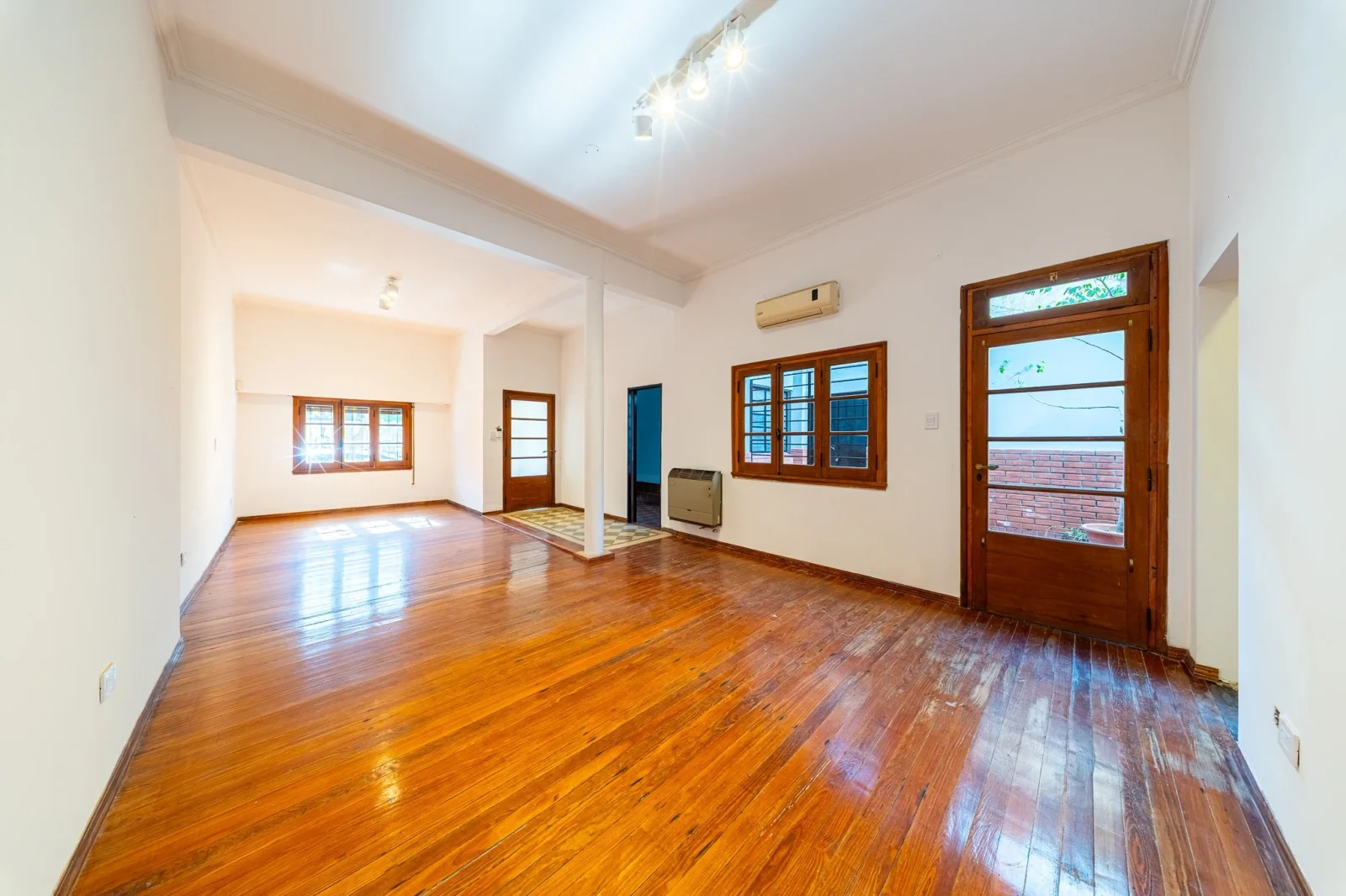 Casa 3 dormitorios en venta c/ cochera en Centro - Imagen 5