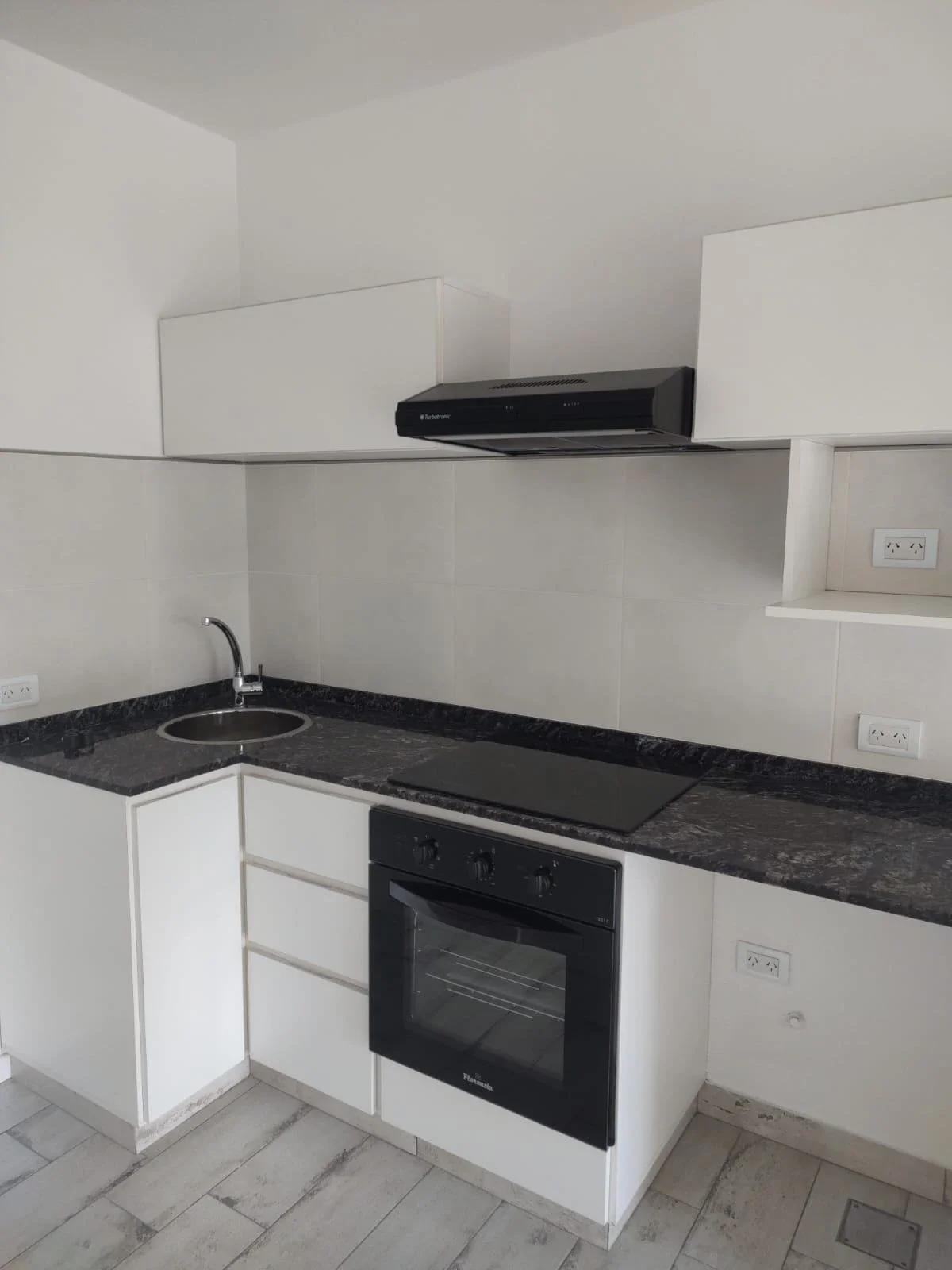 Departamento en alquiler c/ cochera en Junín - Imagen 3