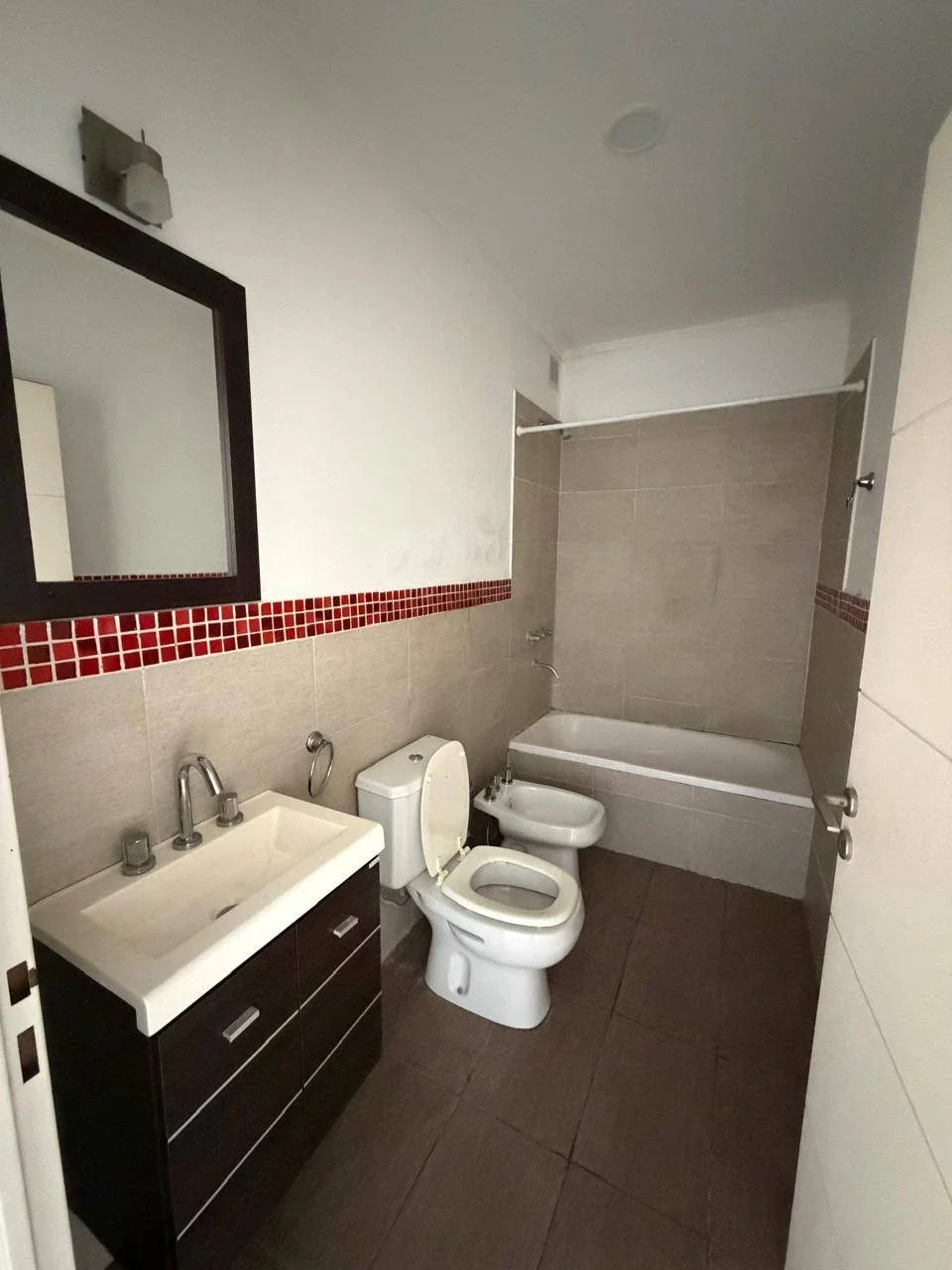 Departamento en alquiler c/ cochera en Junín - Imagen 2